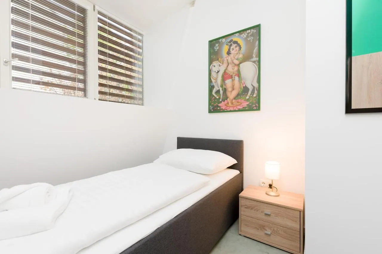 Vsa City Rooms / Shared House Wien Privatunterkunft