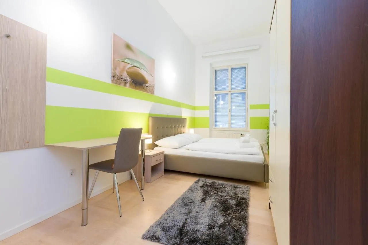 Vsa City Rooms / Shared House Wien