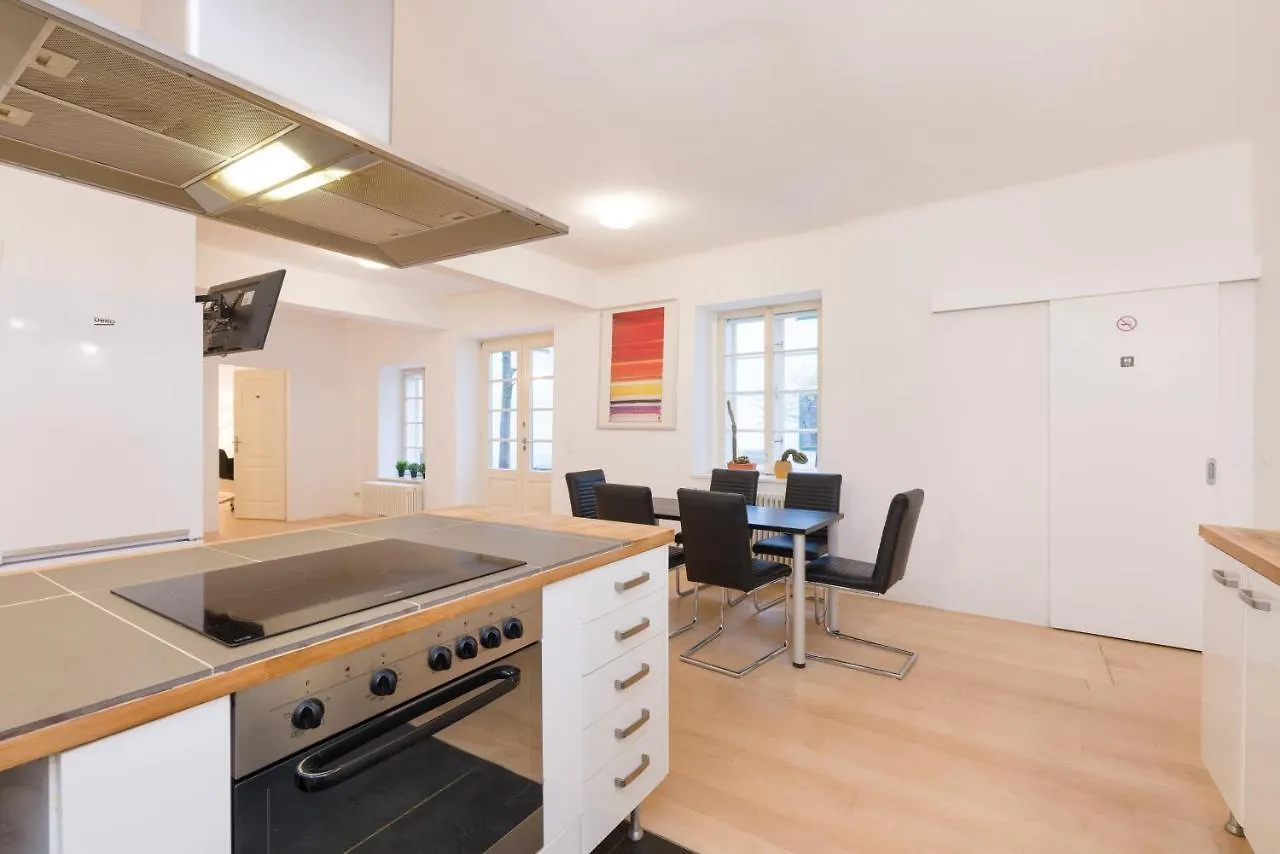 Privatunterkunft Vsa City Rooms / Shared House Wien