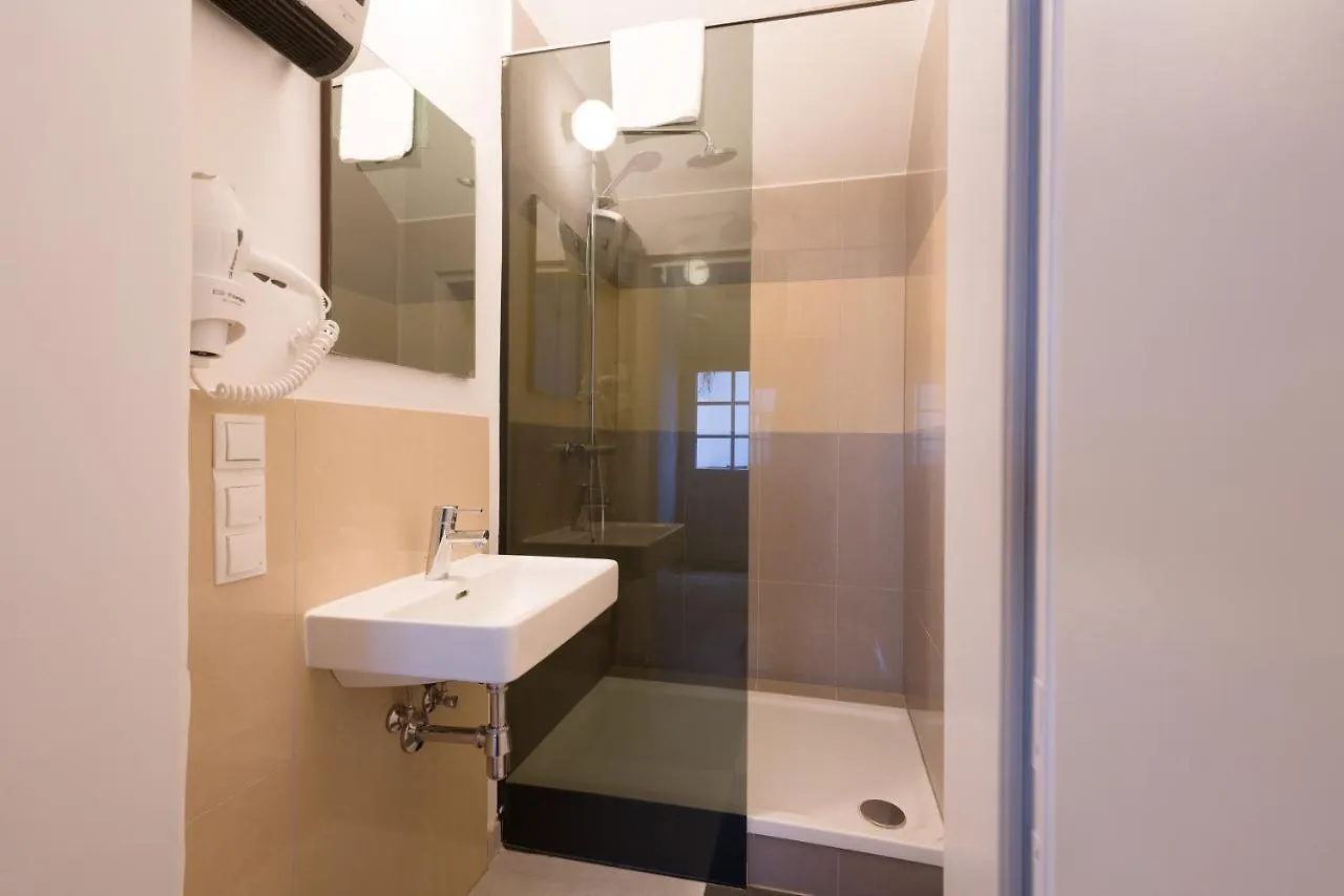 Vsa City Rooms / Shared House Wien Privatunterkunft