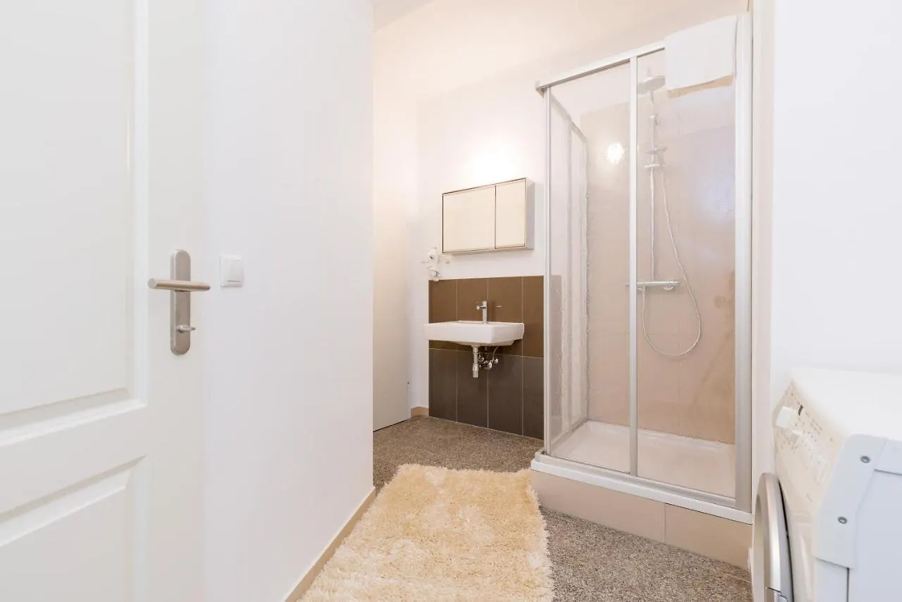 Vsa City Rooms / Shared House Wien Privatunterkunft