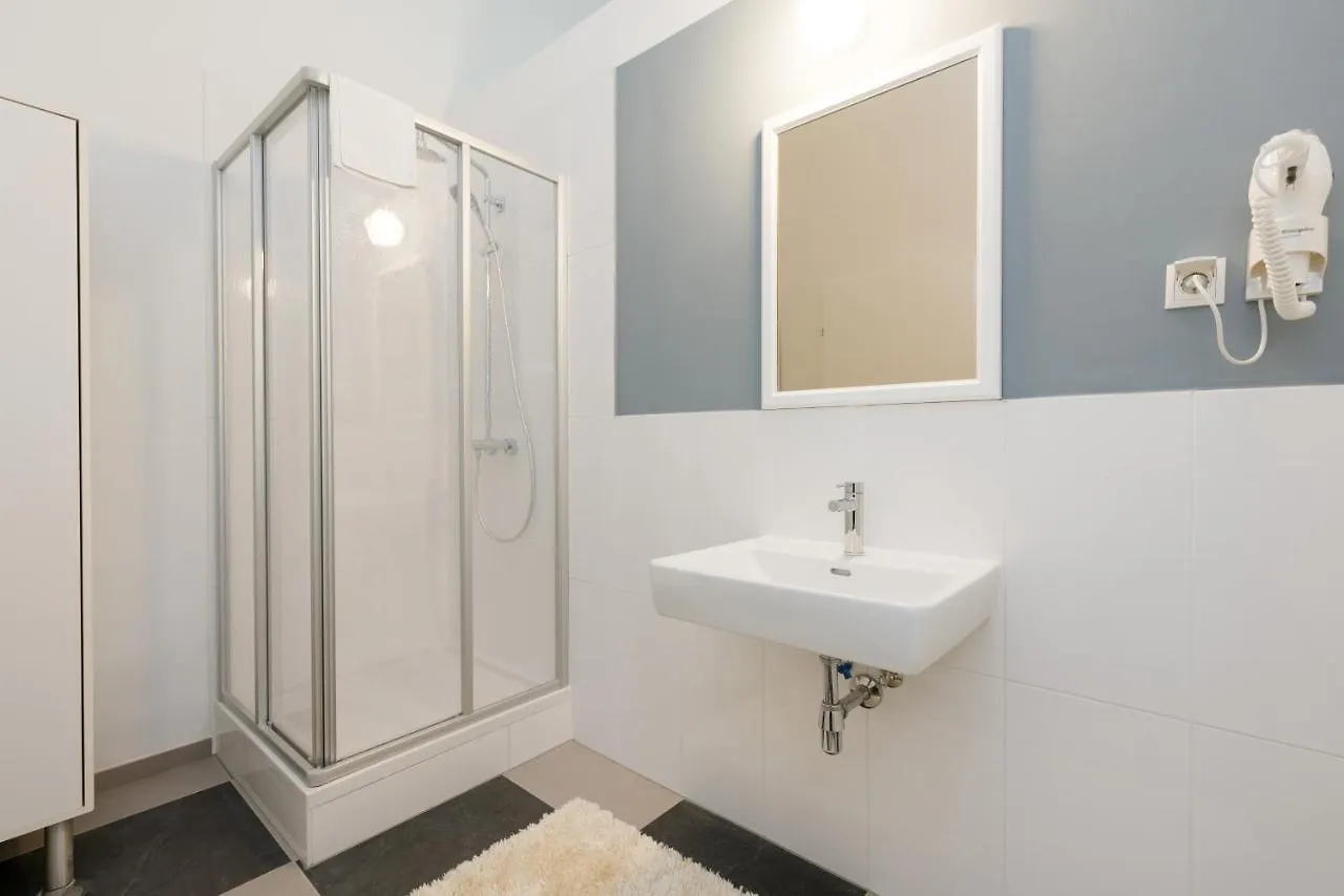Privatunterkunft Vsa City Rooms / Shared House Wien